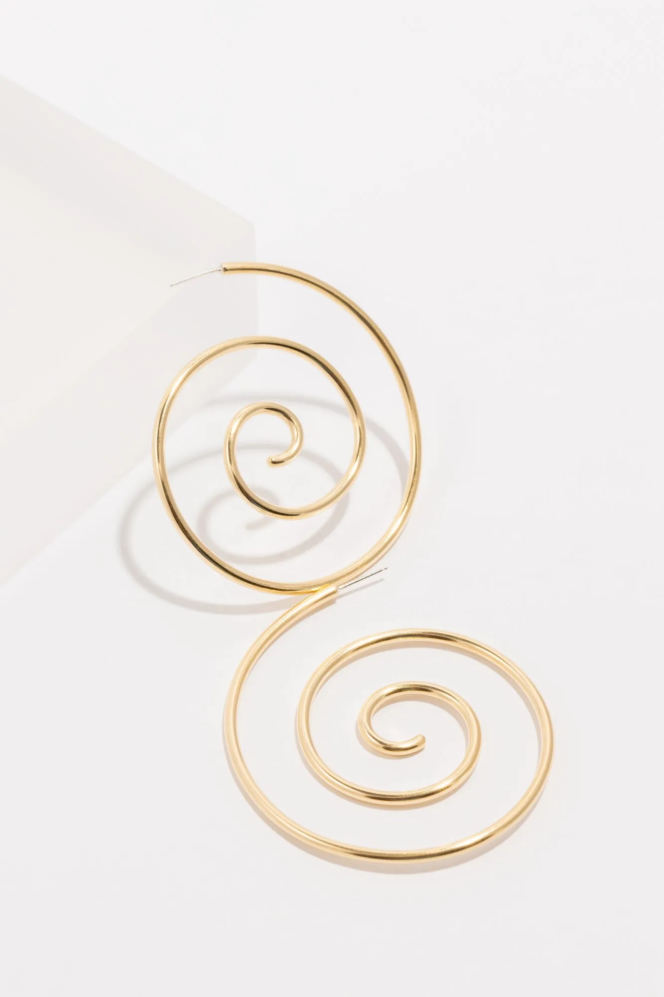 Calla Hoops