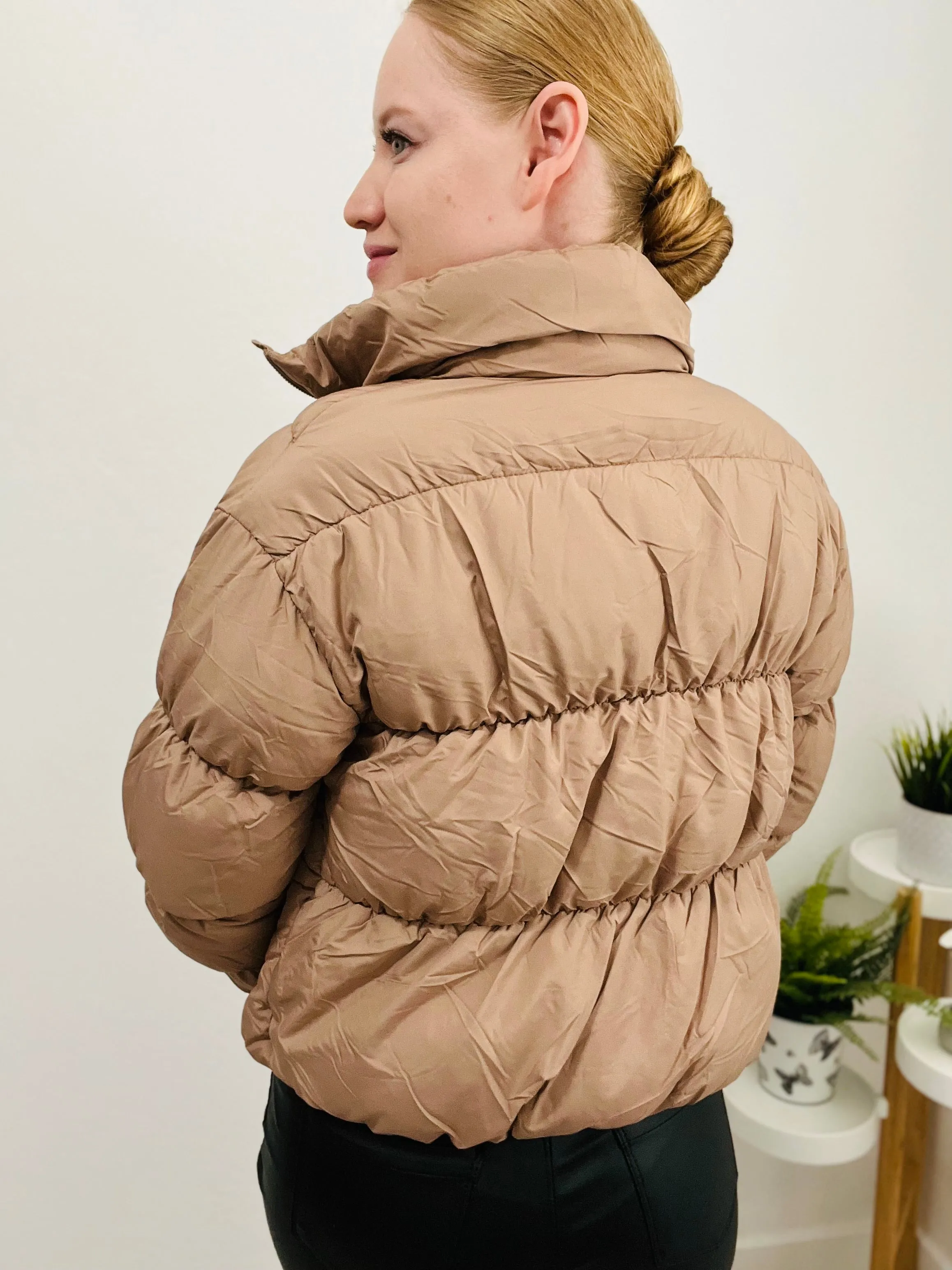 Cuddle Me Puffer Jacket (Coco Brown)