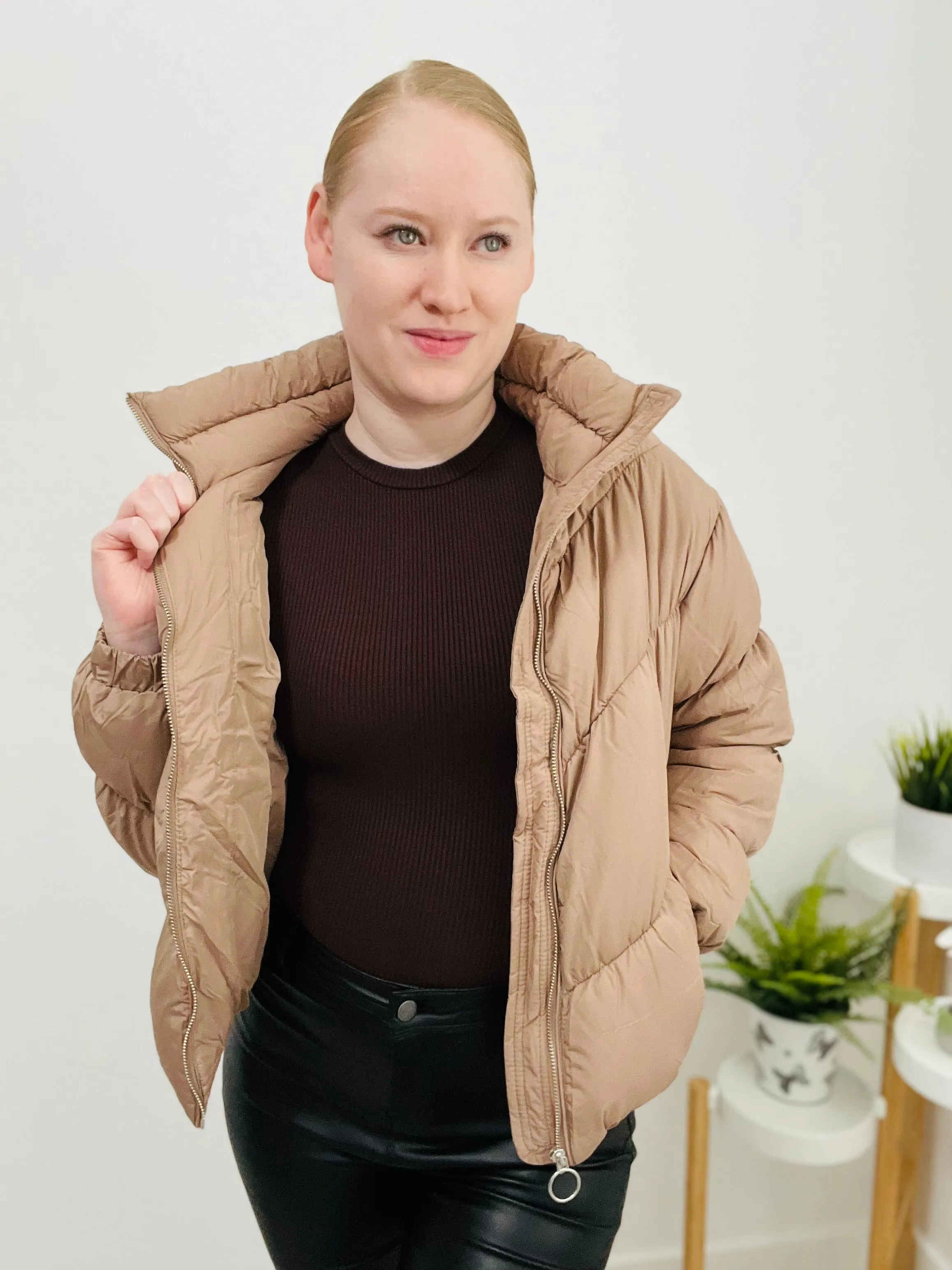 Cuddle Me Puffer Jacket (Coco Brown)